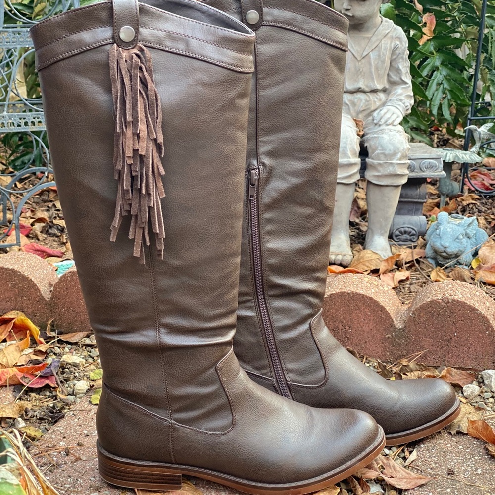 XOXO Leather boots